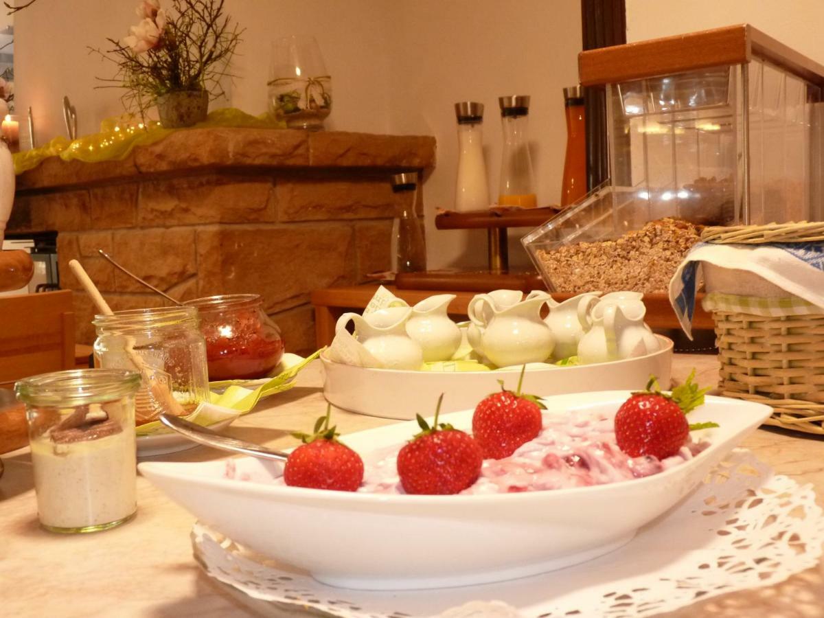 آنفايلار آم تريفلز Pension Bergterrasse المظهر الخارجي الصورة